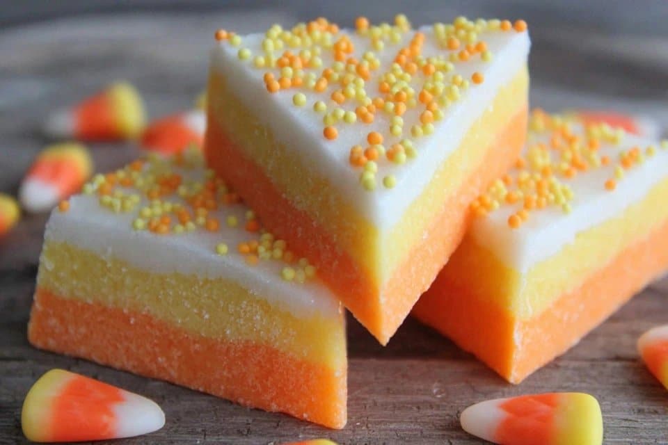 5 Easy Candy Corn Sugar Cookies for Fall Baking Fun 5 Candy Corn Sugar Cookies – Easy Fall Baking Favorite