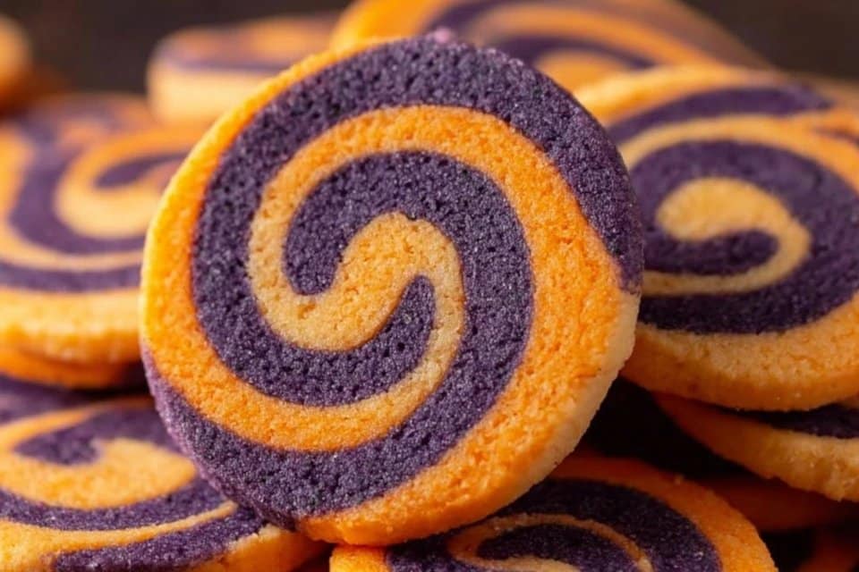 Easy Halloween Pinwheel Cookies – 6-Step Stunning Treat 5 Easy Halloween Pinwheel Cookies – 6-Step Stunning Treat