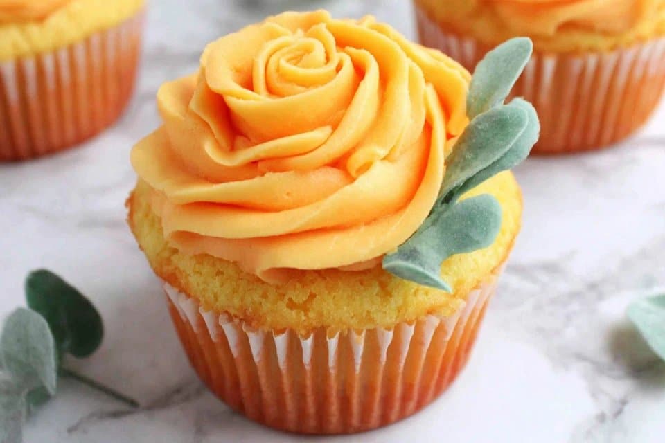 Easy Pumpkin Cupcakes Recipe: 7 Cozy Fall Treats with Buttercream Leaves 5 Easy Pumpkin Cupcakes Recipe 7 Cozy Fall Treats with Buttercream Leaves