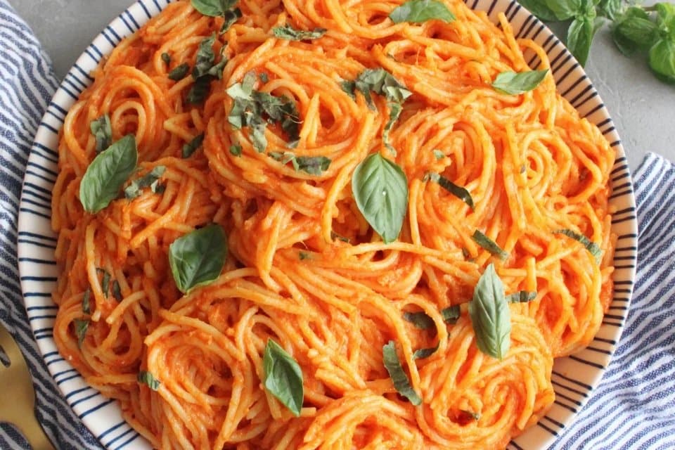 Creamy Roasted Red Pepper Pasta