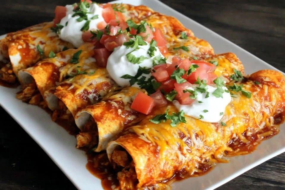 One Skillet Turkey Enchiladas